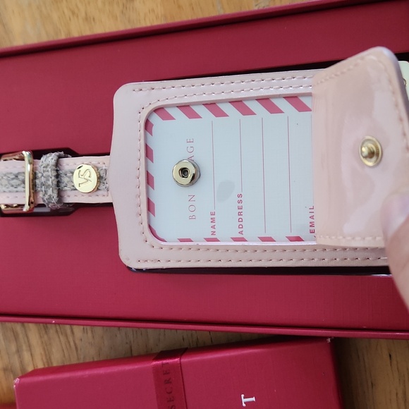 Pink Luggage Tag Set Victoria Secrets NWT - Picture 4 of 9